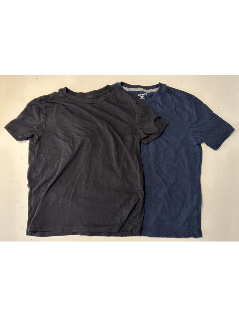 Lot of 2 Old Navy Boys  Black & Blue Short Sleeve T-Shirts Size M(8)